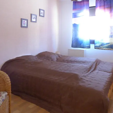 Apartment In Mit Terrasse *